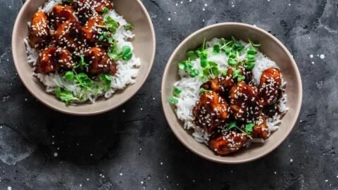 Healthy chicken bowl recipes with fresh ingredients and vibrant colors