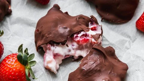 Chocolate Strawberry Yogurt Clusters