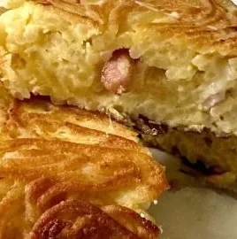 Delicious Neapolitan pasta frittata made with spaghetti and fresh ingredients