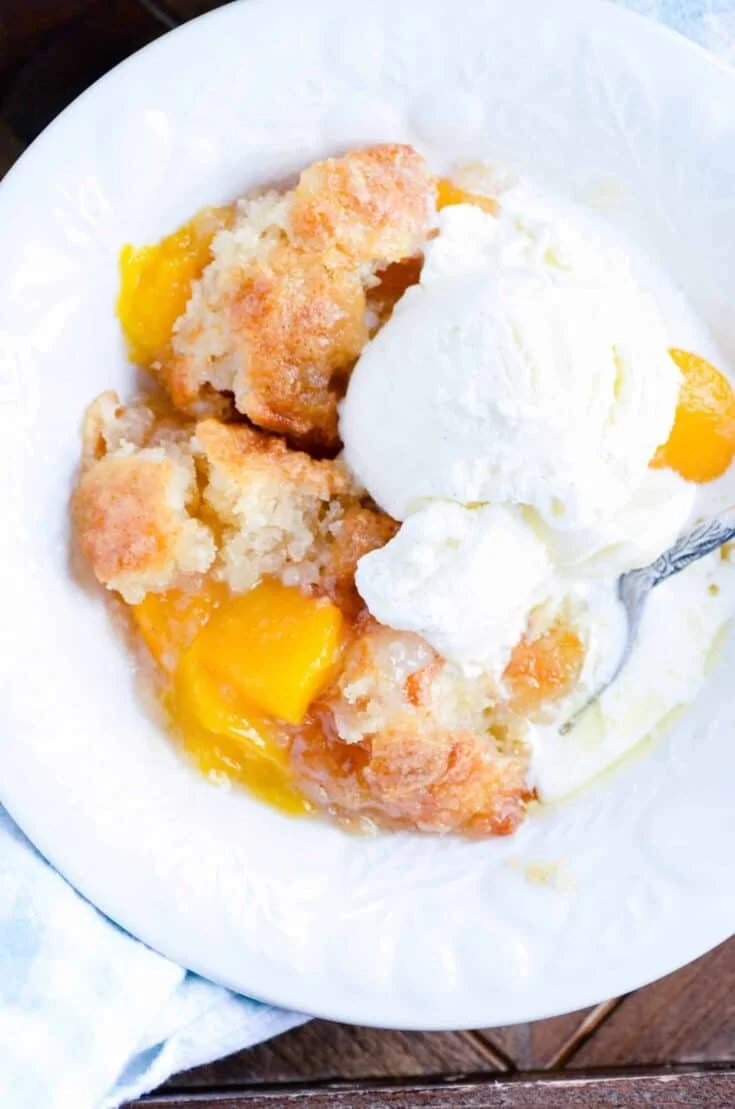 Paula Deen's Quick and Easy Peach Cobbler