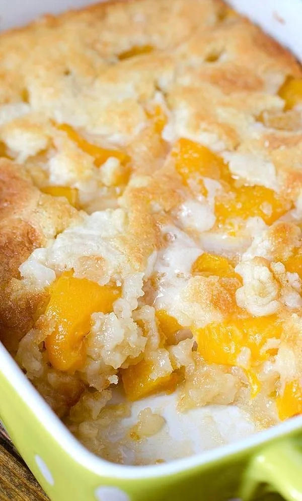 Super Easy Peach Cobbler